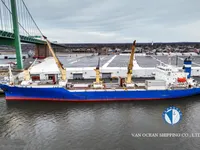 Nave refrigerata in vendita