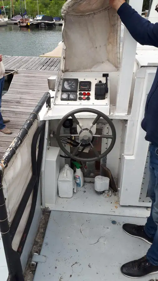 Nave da rilevamento in vendita