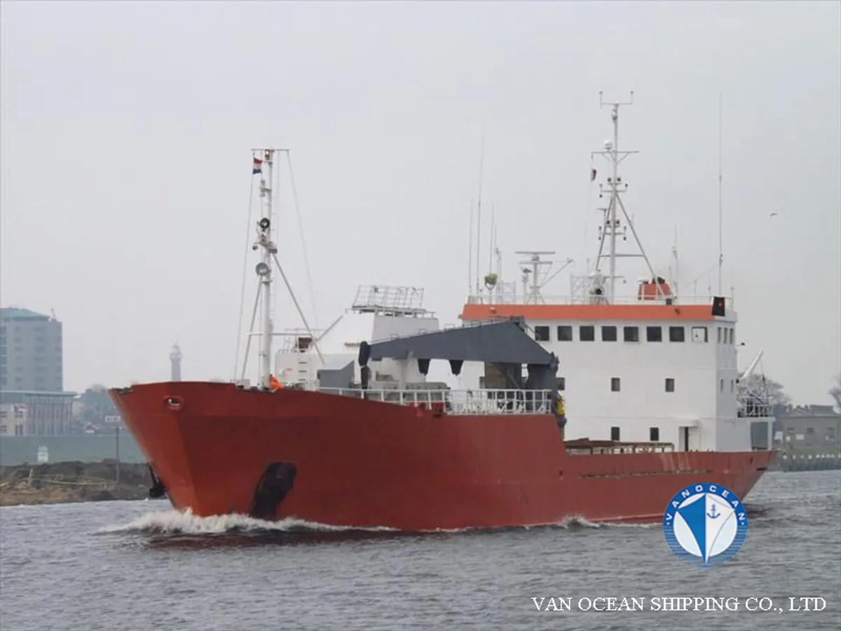Nave refrigerata in vendita