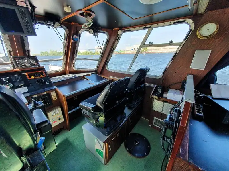 Nave da rilevamento in vendita