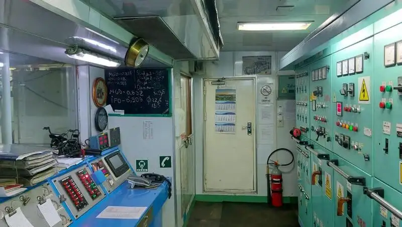 Petroliera/Chimichiera in vendita