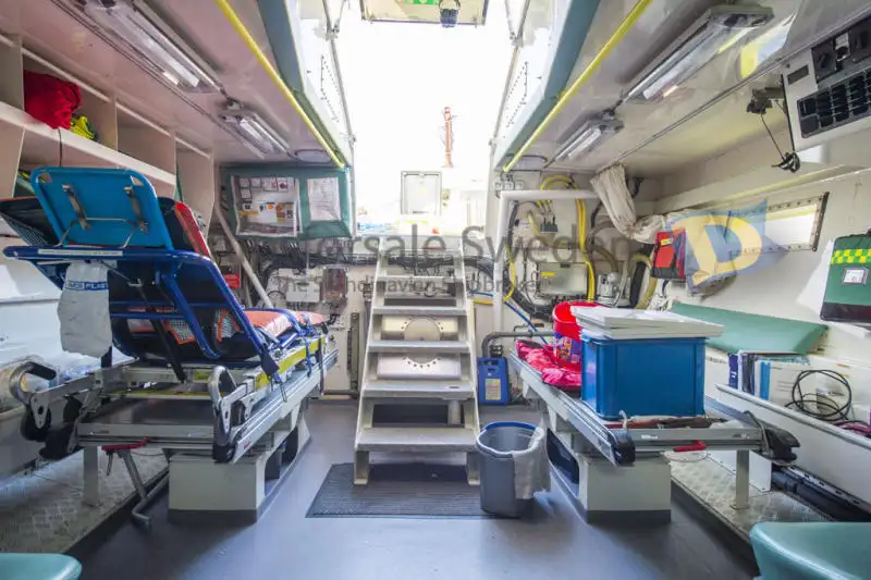 Nave di soccorso in vendita
