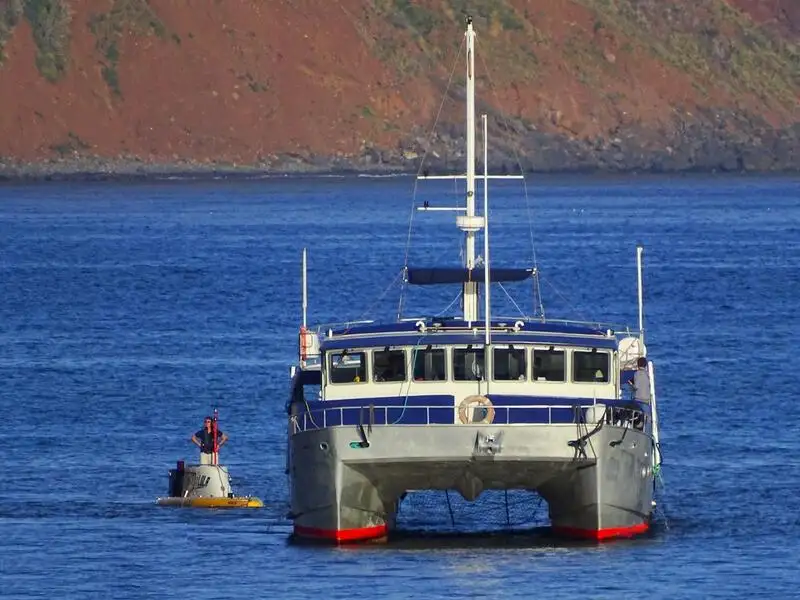 Nave da rilevamento in vendita