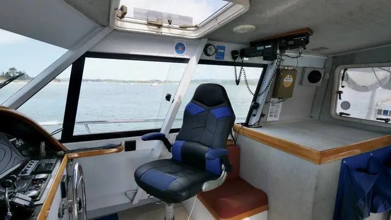 Nave da ricerca in vendita