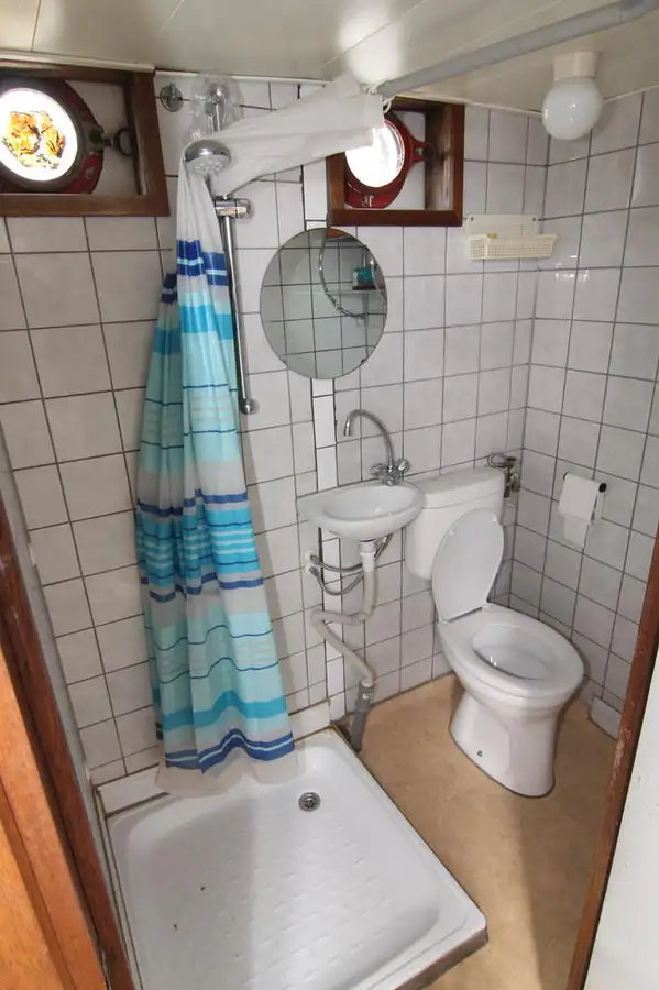 Chiatta in vendita