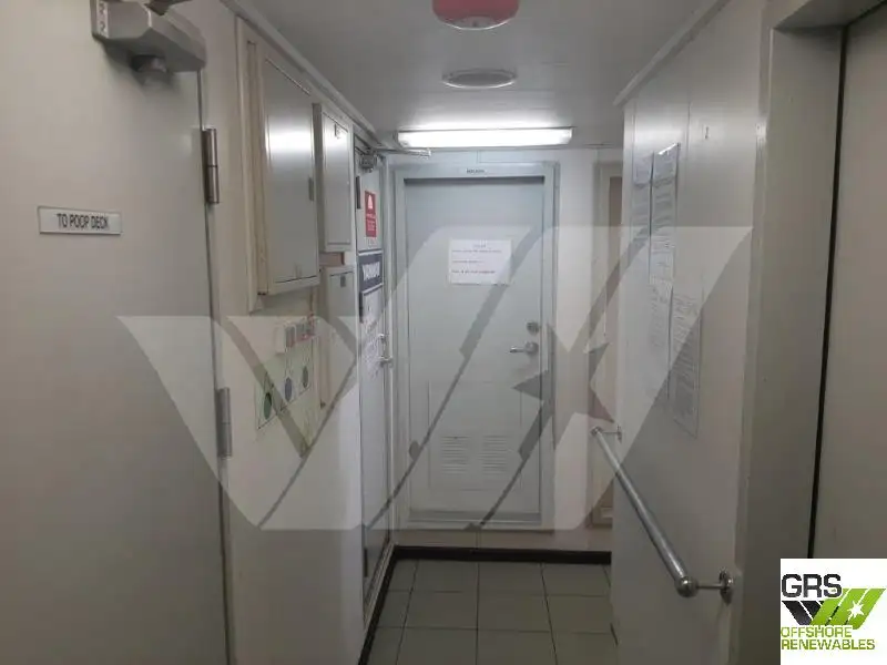 Nave da sbarco, con serbatoi in vendita