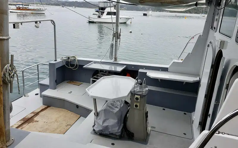 Nave da ricerca in vendita