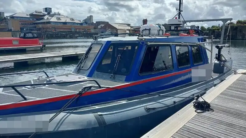Nave da rilevamento in vendita
