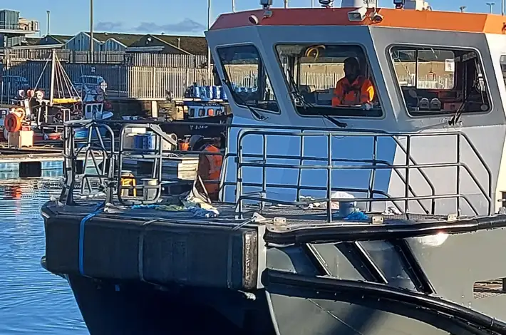 Nave da rilevamento in vendita