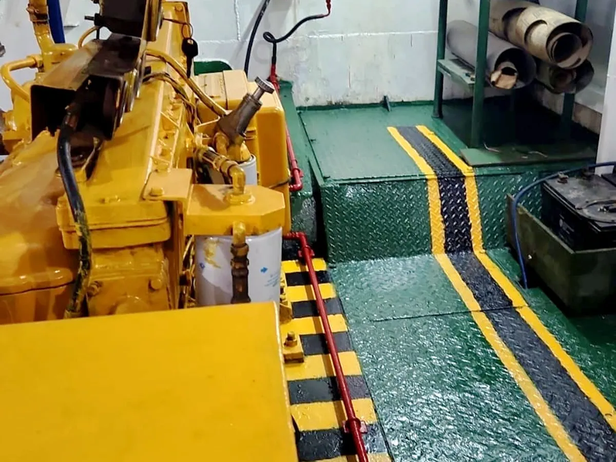 Nave da sbarco, con serbatoi in vendita