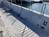 Nave da sbarco, con serbatoi in vendita
