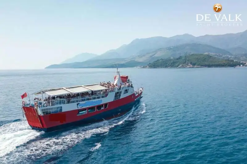 Nave traghetto in vendita