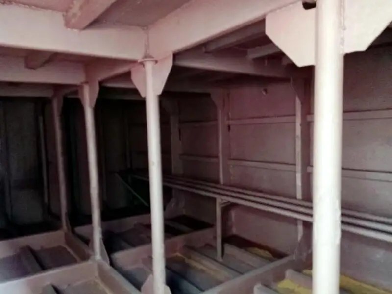 Nave da sbarco, con serbatoi in vendita