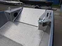 Nave da sbarco, con serbatoi in vendita
