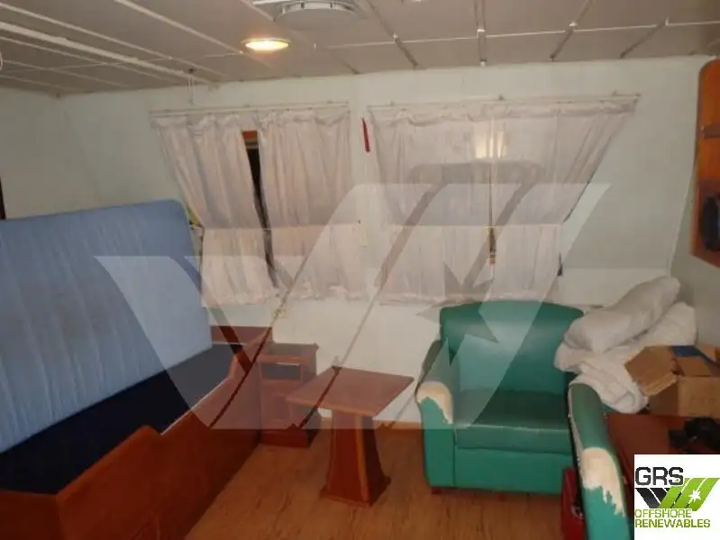 Nave di supporto in vendita