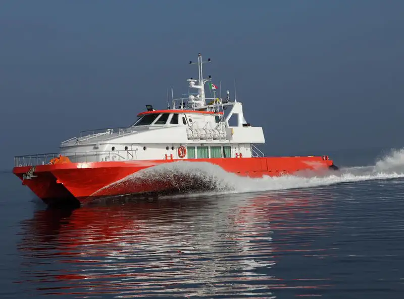 Catamarano in vendita