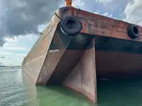 Chiatta in vendita