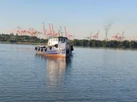 Nave di supporto in vendita
