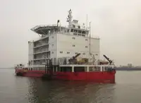 Chiatta adibita ad alloggio in vendita