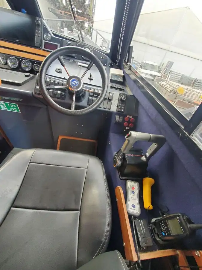 Nave da rilevamento in vendita