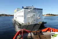 Chiatta adibita ad alloggio in vendita