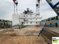 Chiatta adibita ad alloggio in vendita