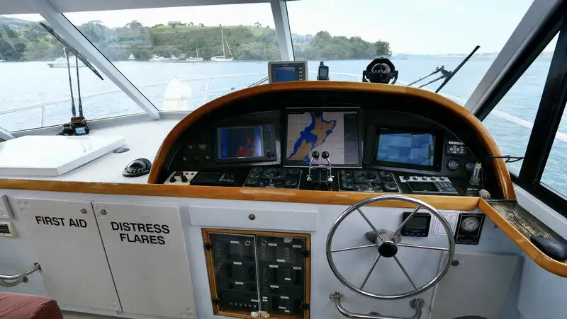 Nave da ricerca in vendita