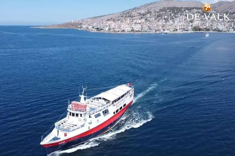 Nave traghetto in vendita