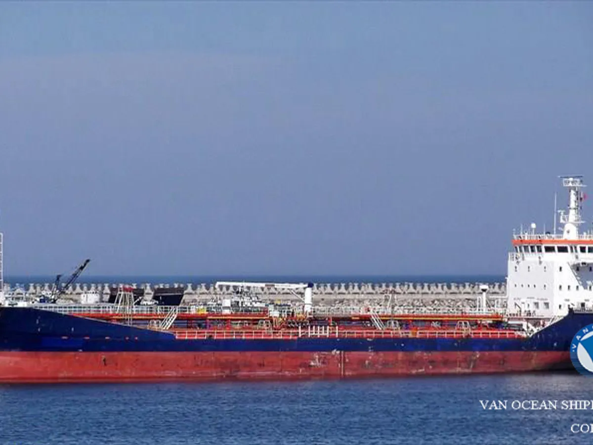 Petroliera/Chimichiera in vendita