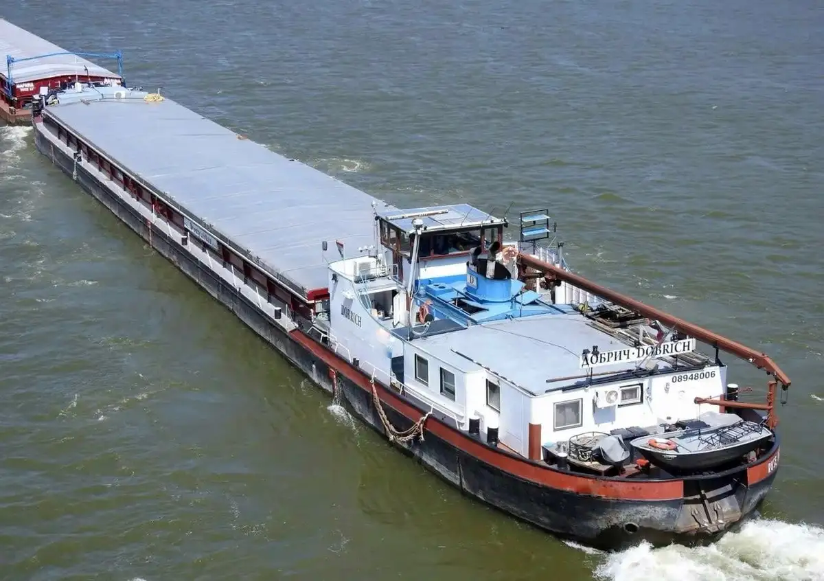 Chiatta in vendita