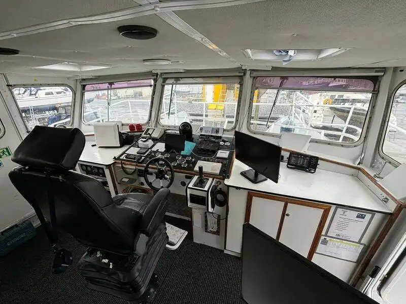 Nave da rilevamento in vendita