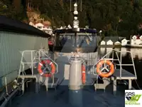 Chiatta adibita ad alloggio in vendita