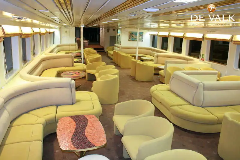 Nave traghetto in vendita