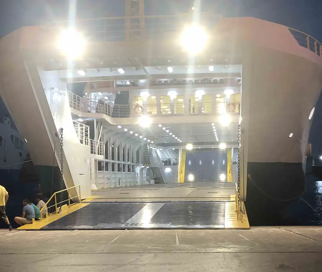 Nave RoPax in vendita