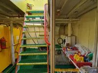 Nave di supporto in vendita
