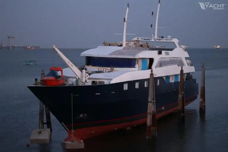 Nave passeggeri in vendita
