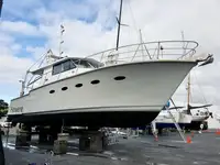 Nave da ricerca in vendita