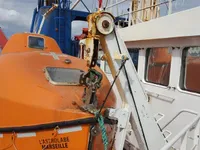 Nave da ricerca in vendita