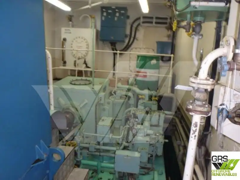 Nave di supporto in vendita