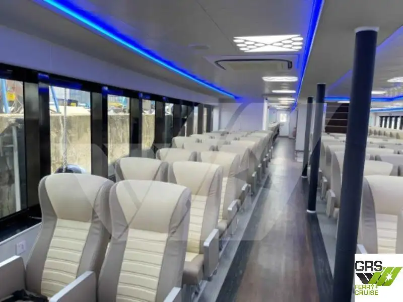 Nave passeggeri in vendita
