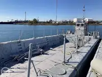 Nave da sbarco, con serbatoi in vendita
