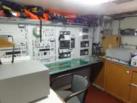 Nave di supporto in vendita