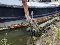 Nave di supporto in vendita