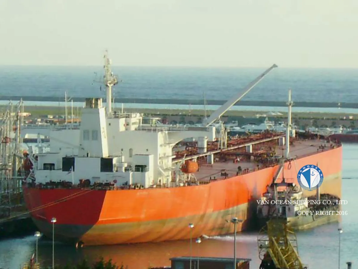 Petroliera/Chimichiera in vendita
