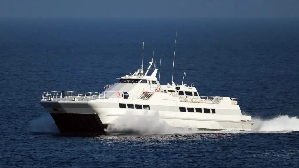 Nave passeggeri in vendita