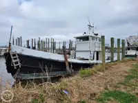 Nave di supporto in vendita