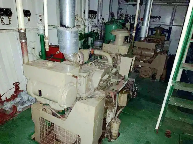Nave di supporto in vendita
