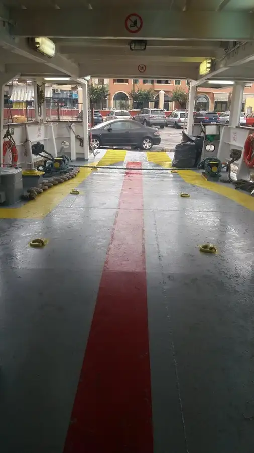 Nave RoPax in vendita
