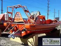 Nave di soccorso in vendita