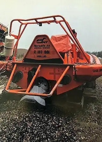 Nave di soccorso in vendita